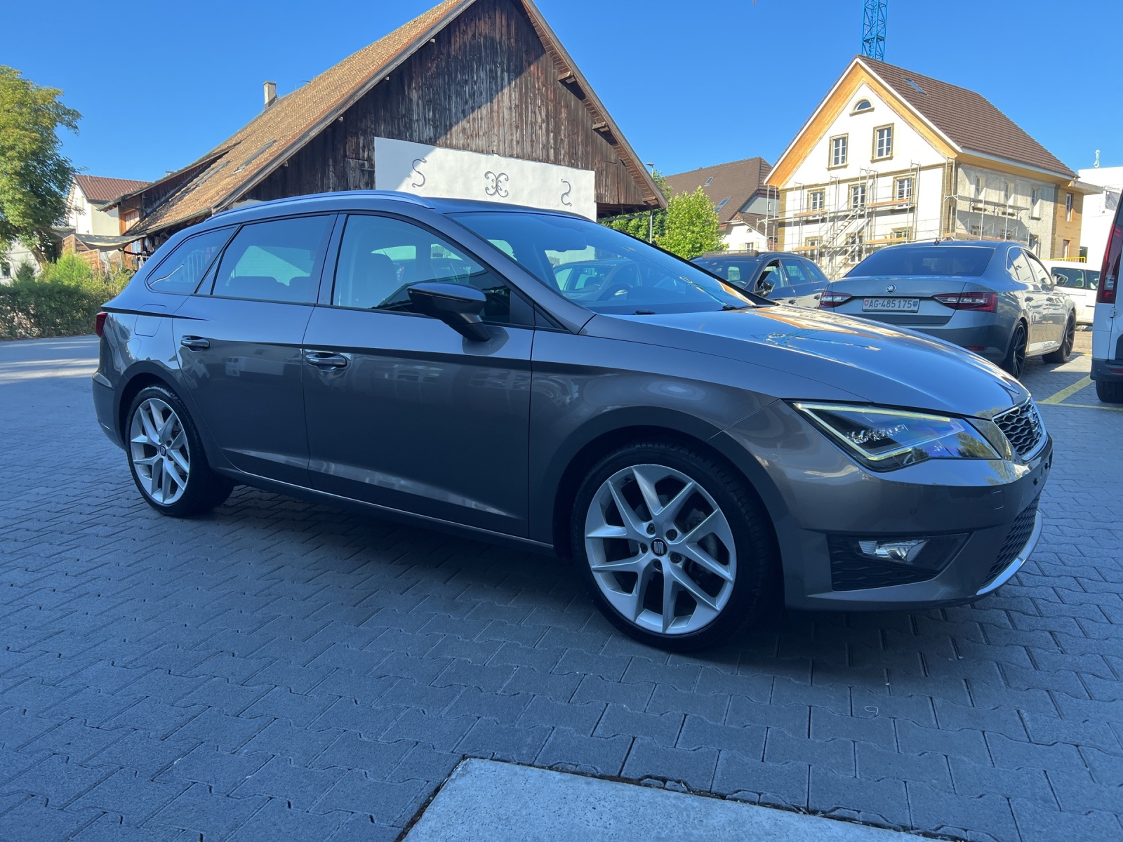 SEAT Leon ST 1.4 TSI FR Line DSG-image-5