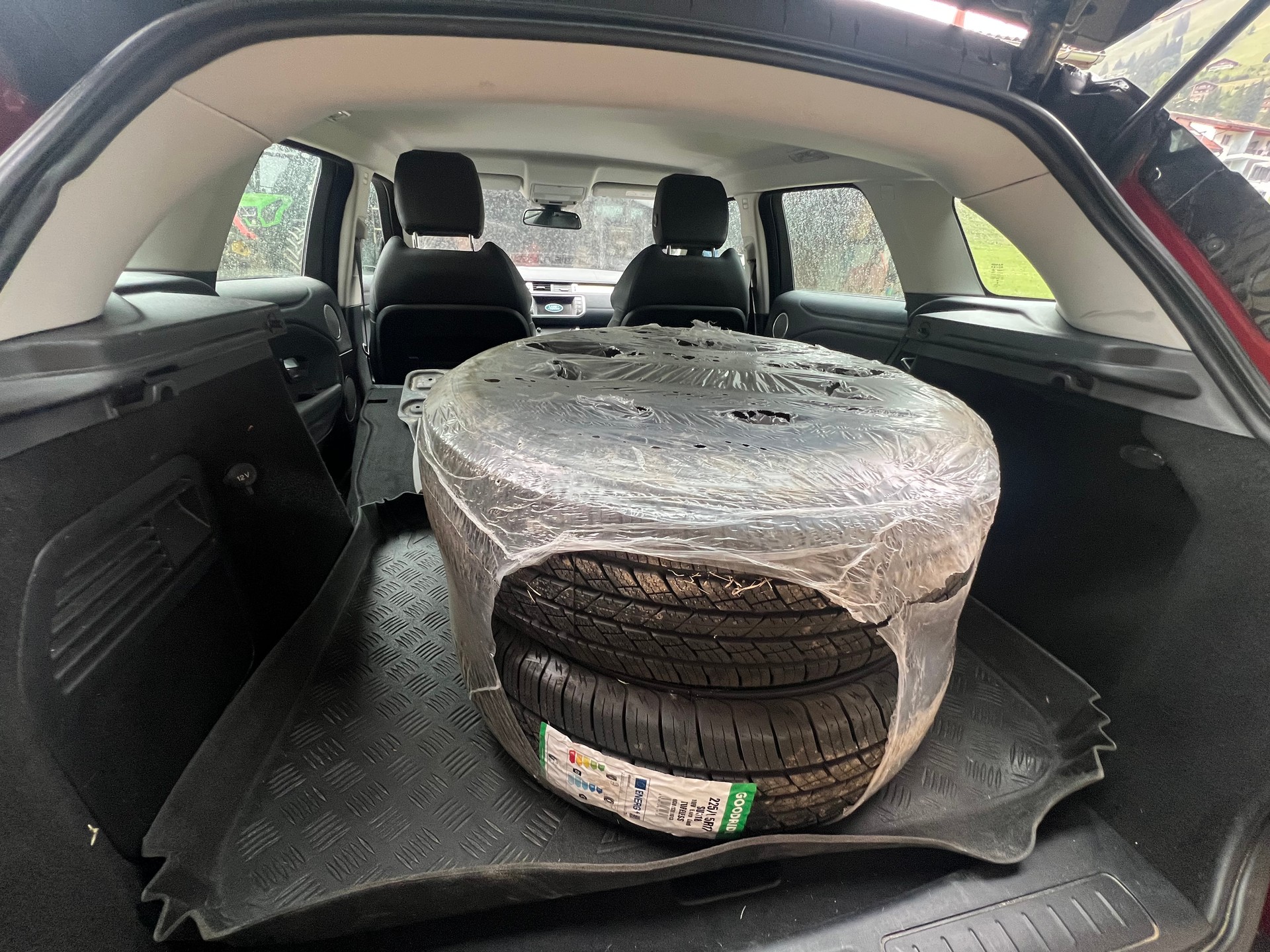 LAND ROVER Range Rover Evoque 2.0 Si4 Pure AT9 *MFK 06.2026*-image-8