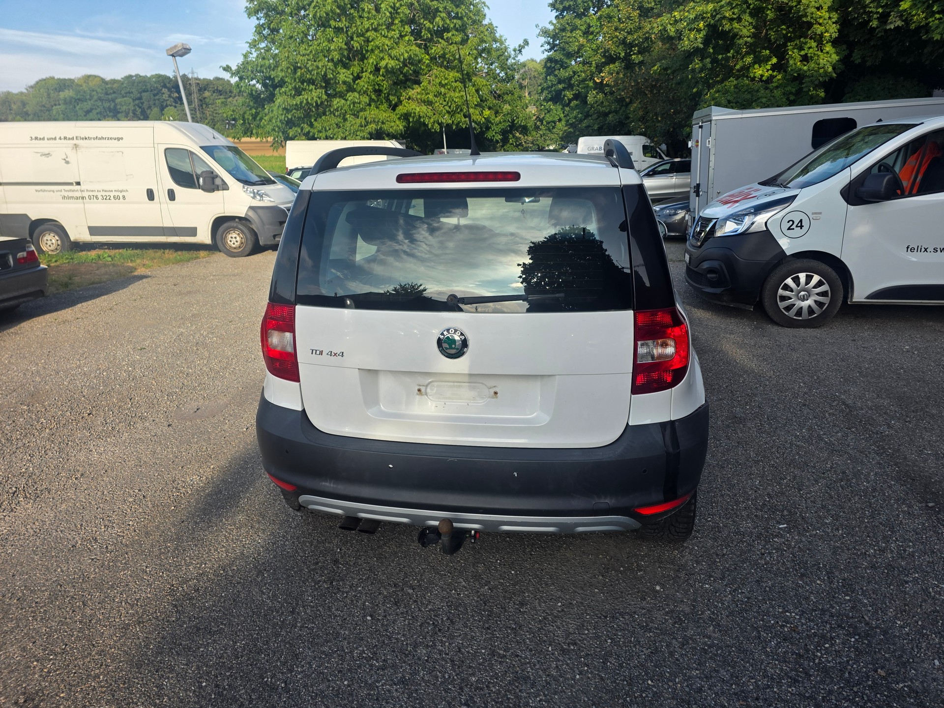 SKODA Yeti 2.0 TDI Experience 4x4 DSG-image-3