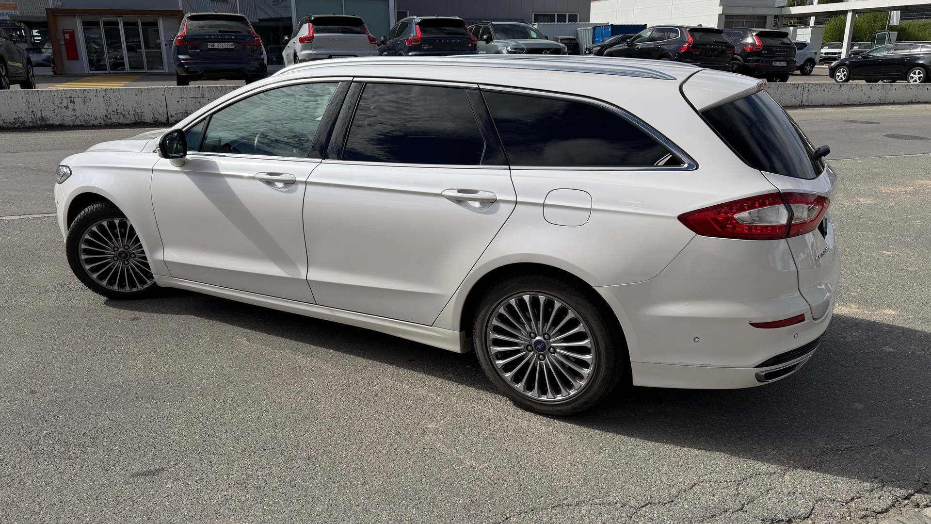 FORD 2.0 TDCi 180 Titanium-image-1