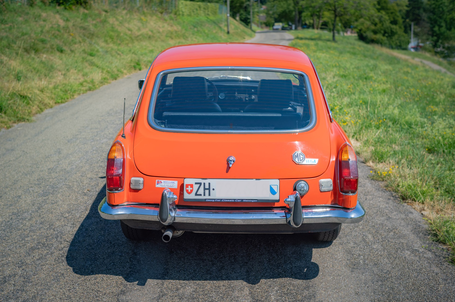 MG MG MGB GT 1973-image-4
