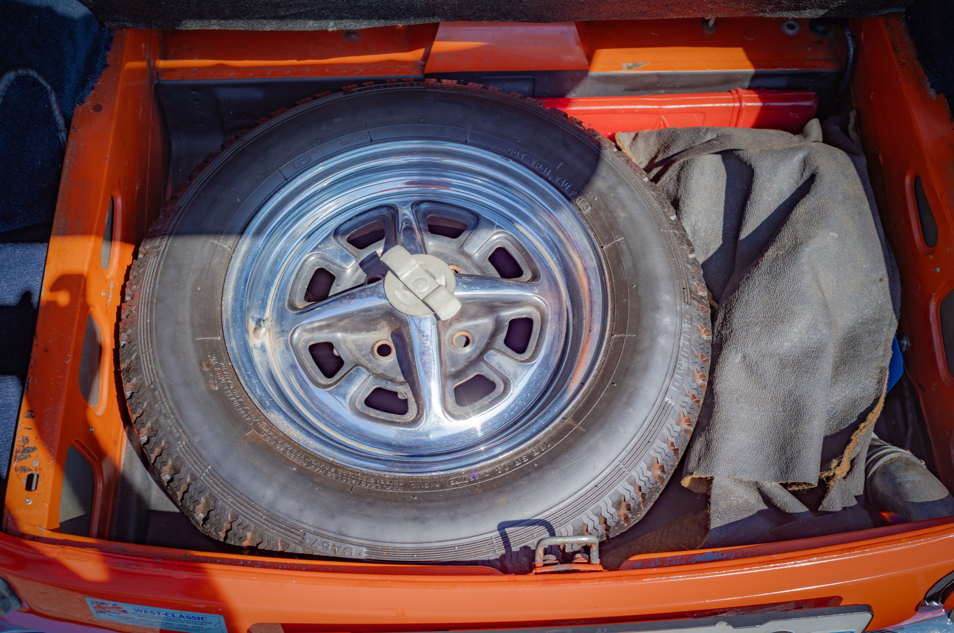 MG MG MGB GT 1973-image-6
