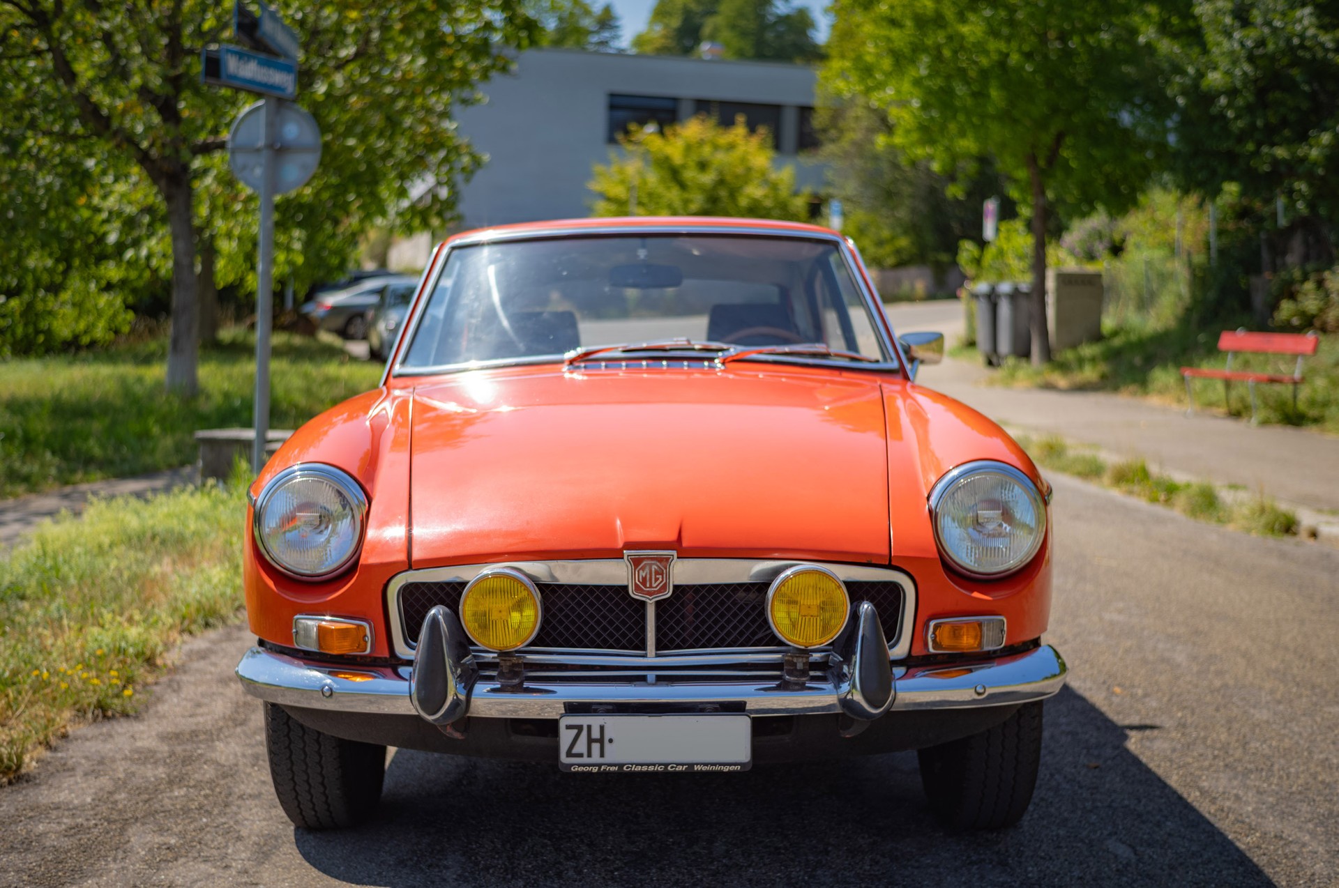 MG MG MGB GT 1973-image-10