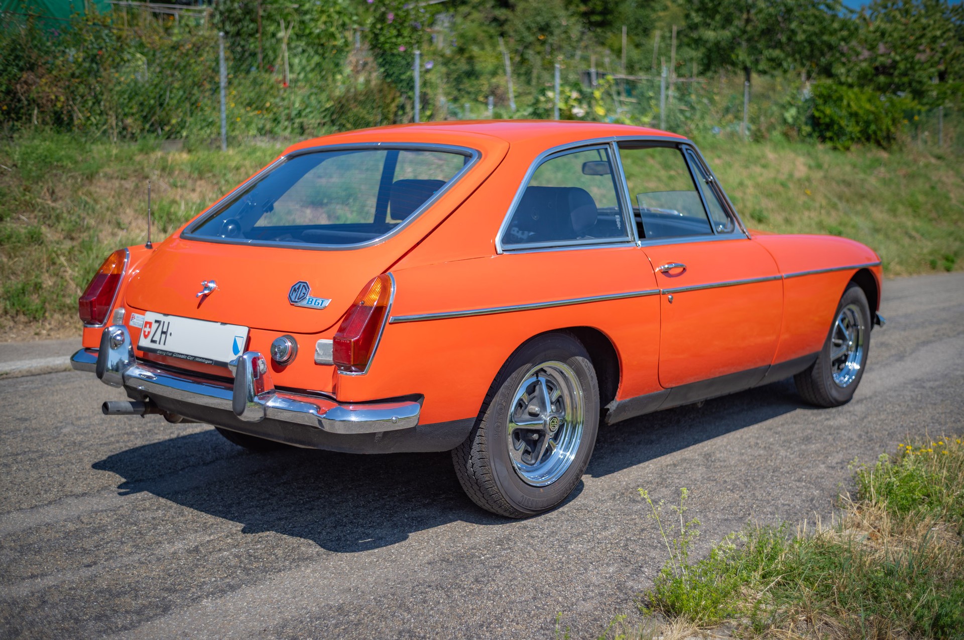 MG MG MGB GT 1973-image-7