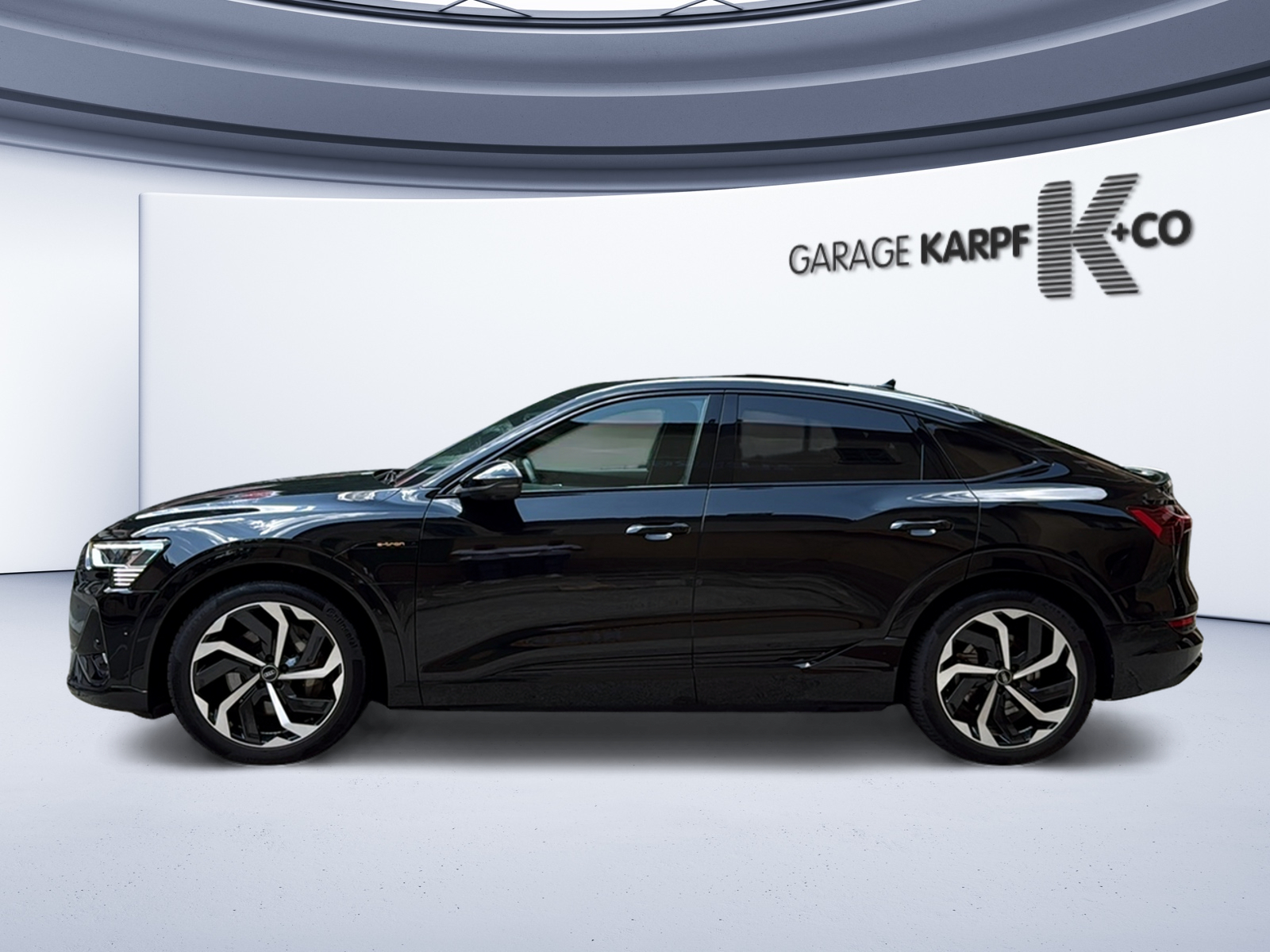 AUDI e-tron 55 Sportback S Line Black Edition quattro-image-1