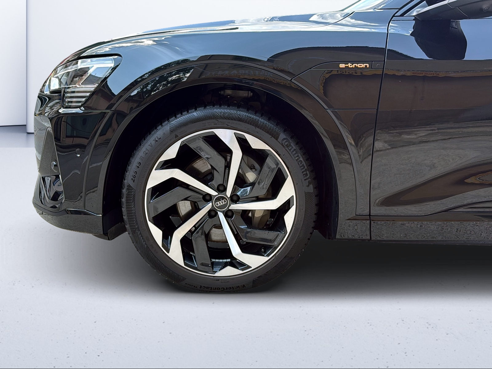 AUDI e-tron 55 Sportback S Line Black Edition quattro-image-14