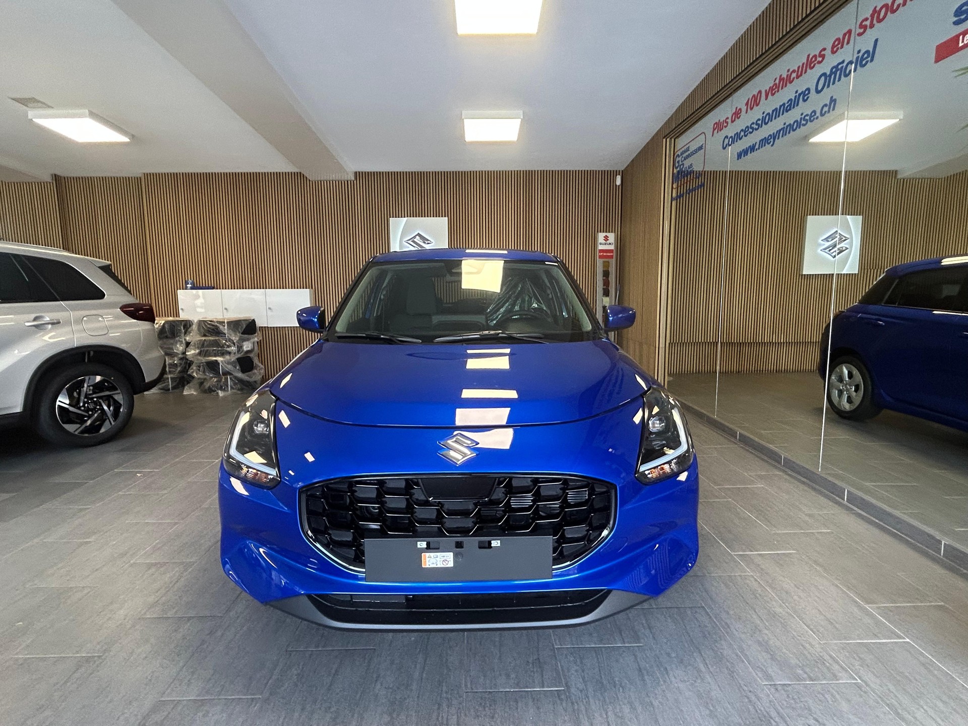 SUZUKI Swift 1.2 Compact+ Hybrid-image-2
