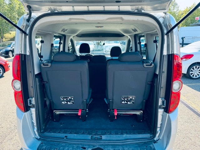 FIAT Doblò 1.6 JTD Dynamic-image-5