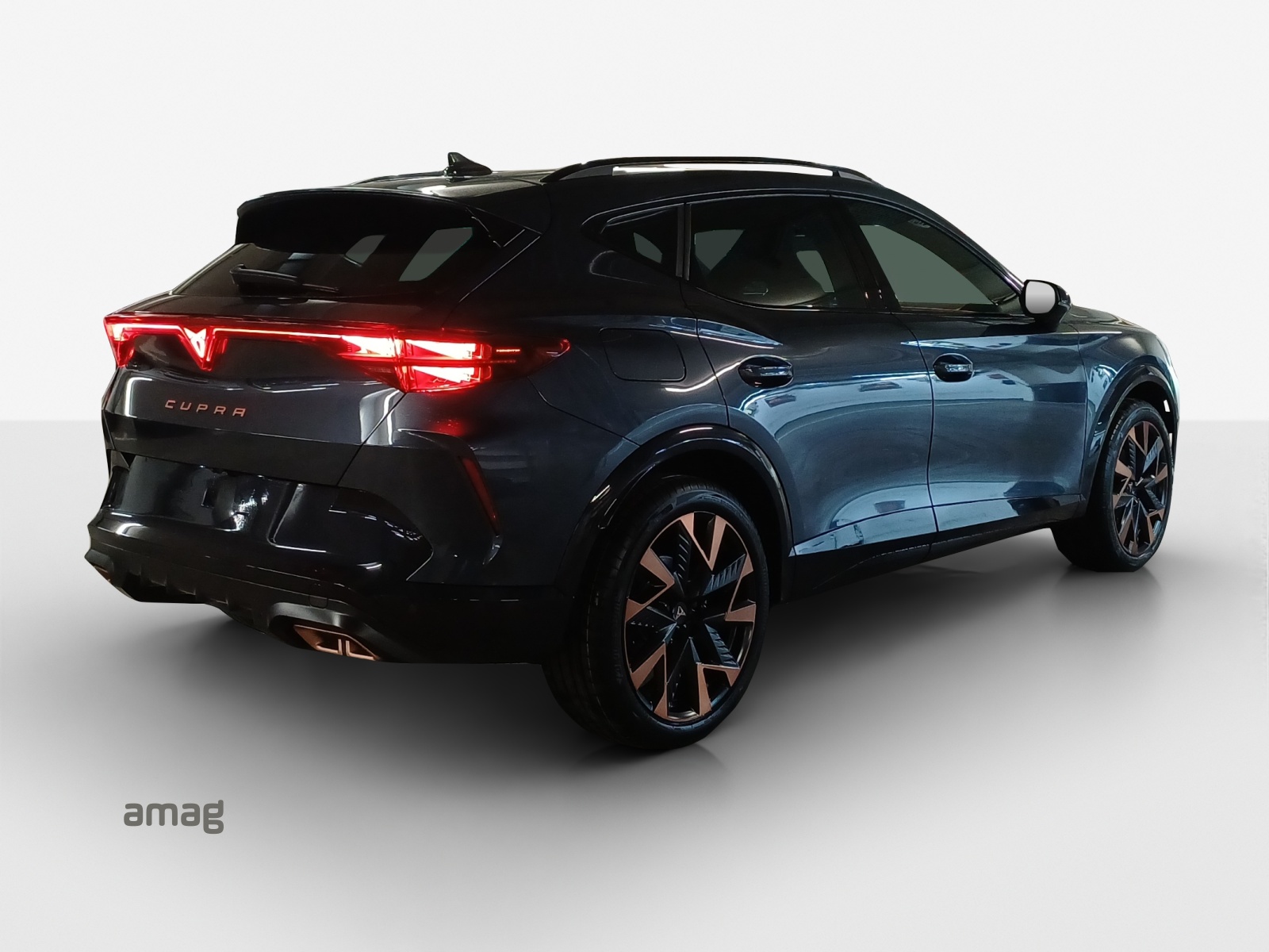CUPRA Formentor 1.5 e-HYBRID pHEV DSG-image-4