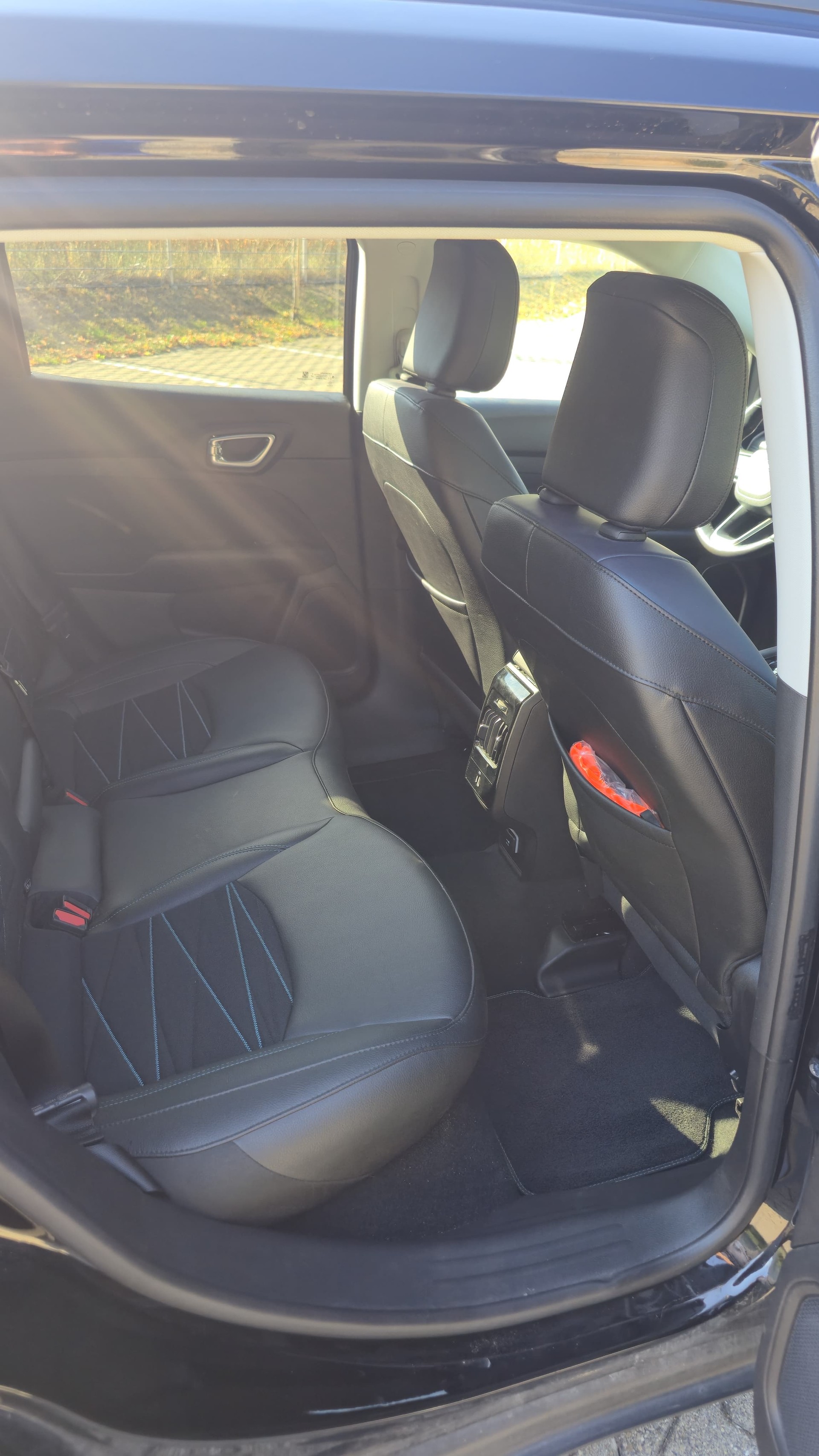 JEEP COMPASS-image-12