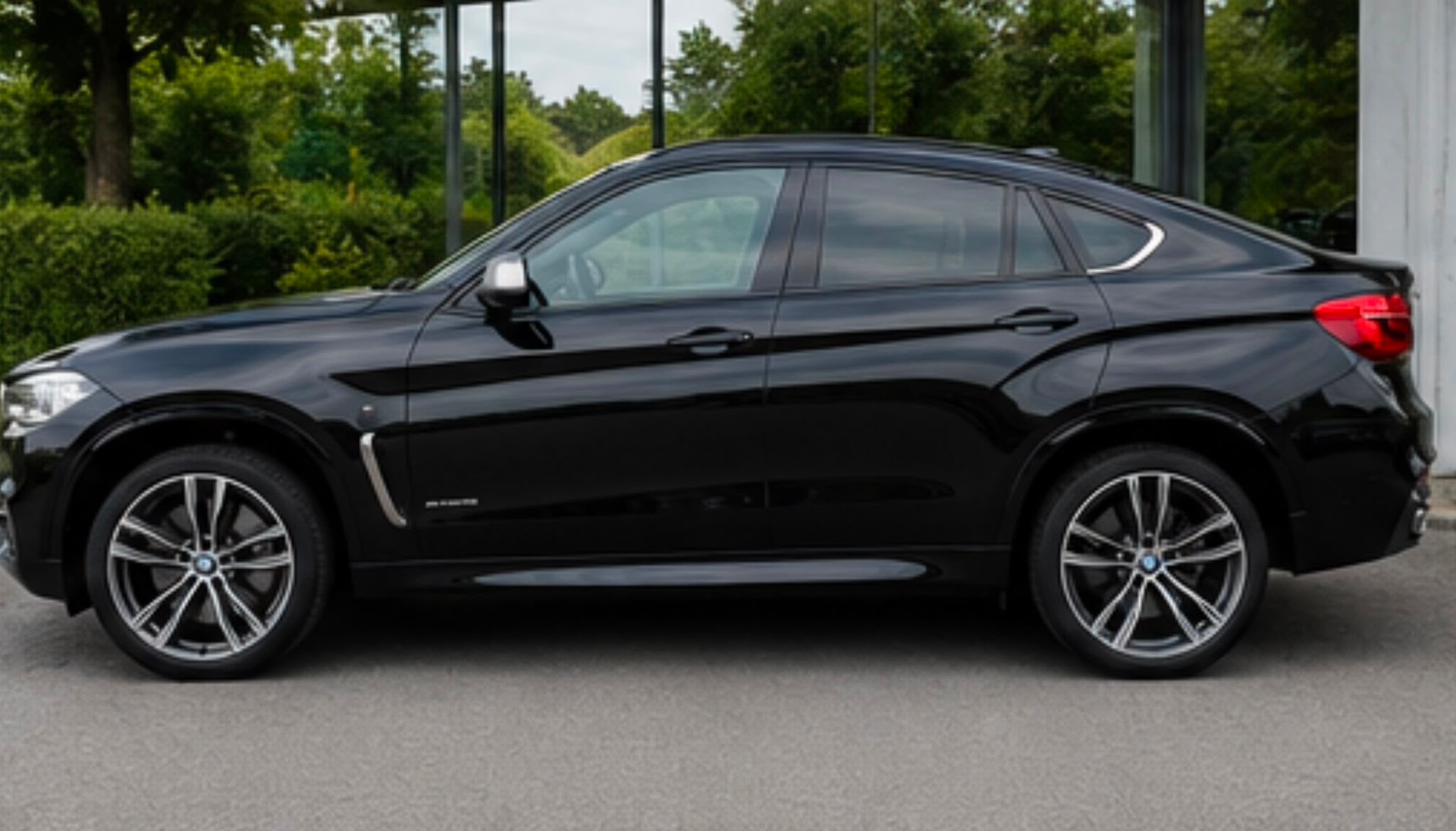 BMW BMW X6 M50d-image-1