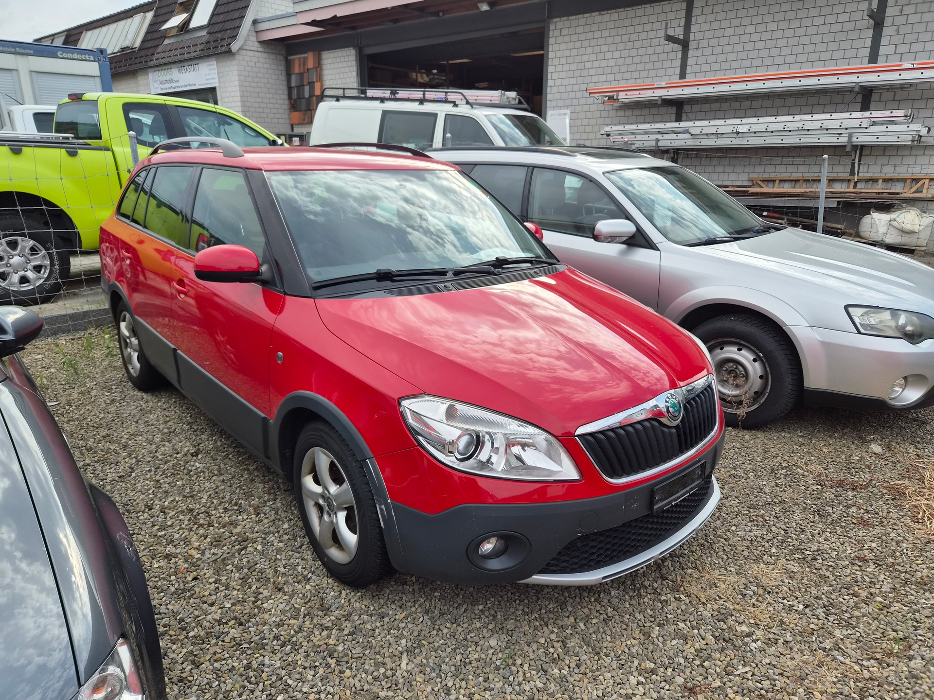 SKODA Fabia 1.2 TSI Scout-image-0