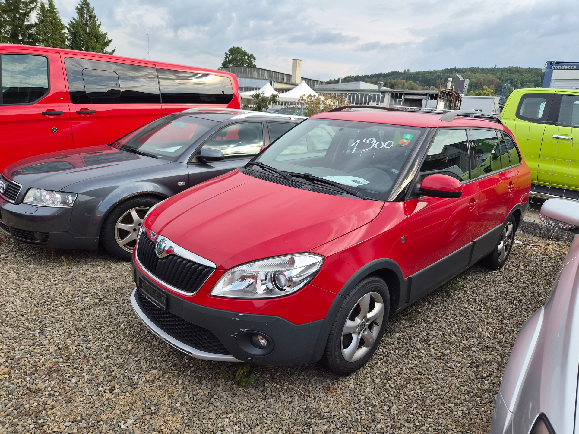 SKODA Fabia 1.2 TSI Scout-image-1