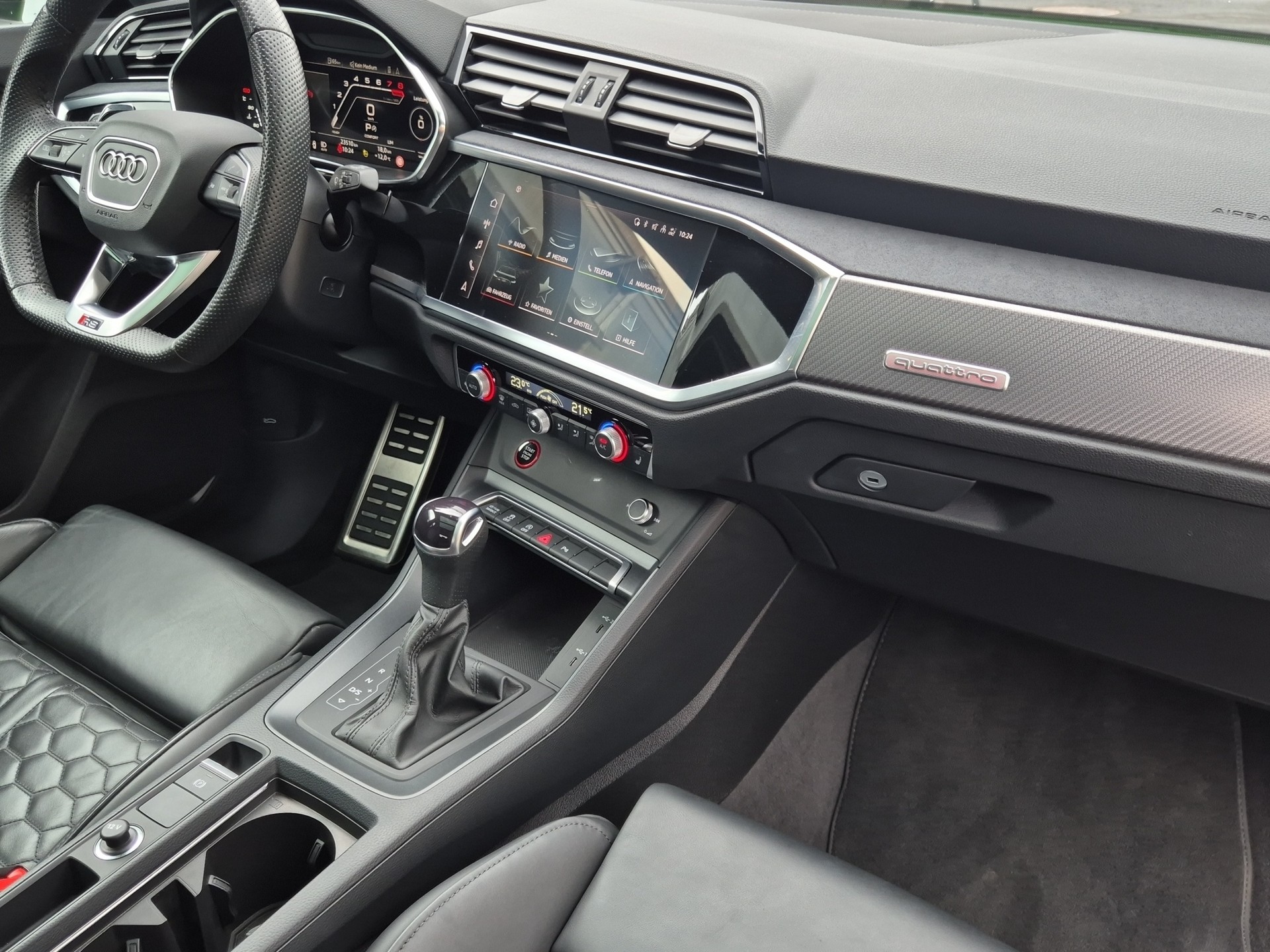 AUDI RS Q3 2.5 TFSI quattro S tronic-image-16