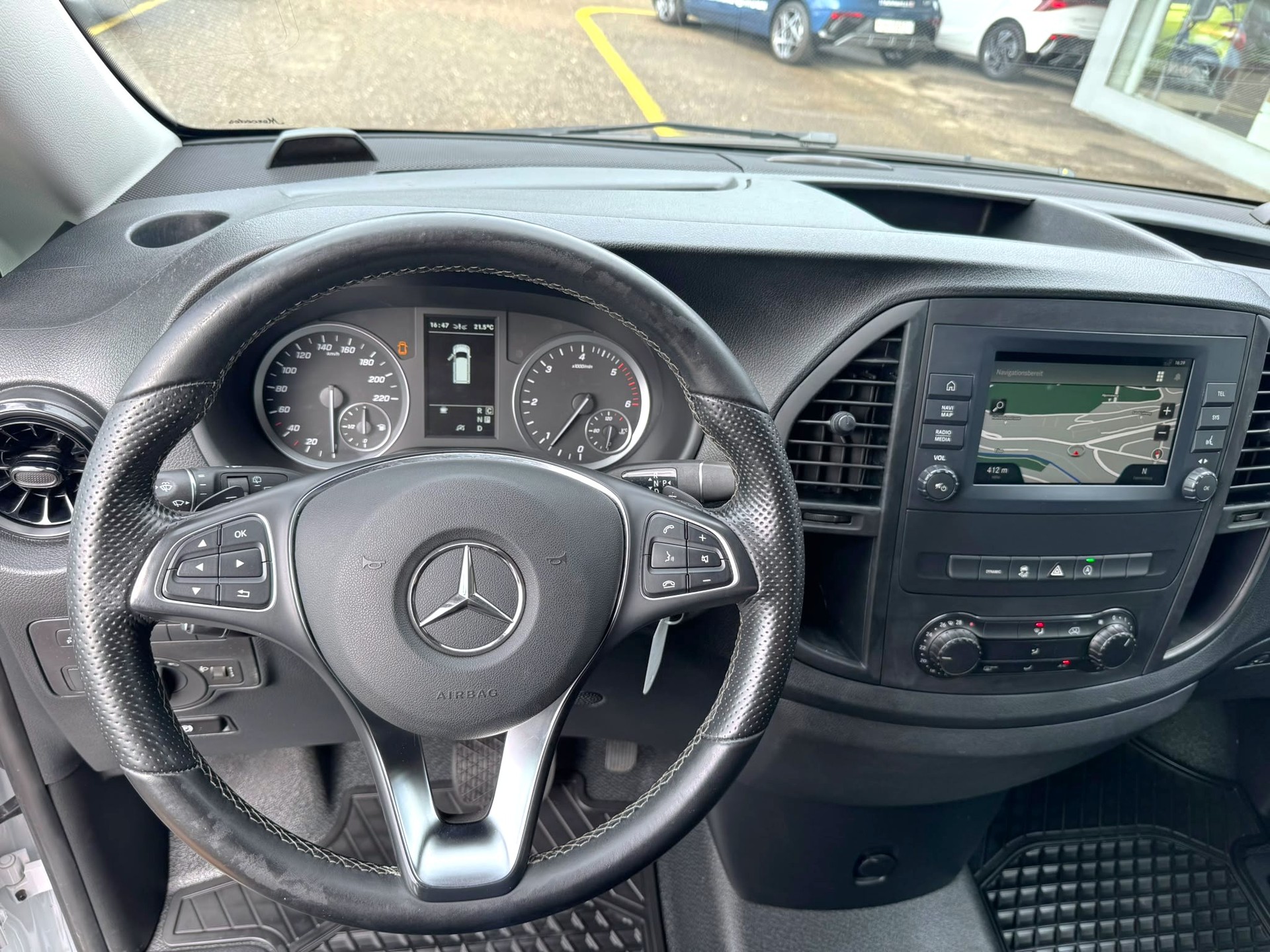 MERCEDES-BENZ Vito 114 CDI Base Extra-Long 9G 4WD-showroom-element-2