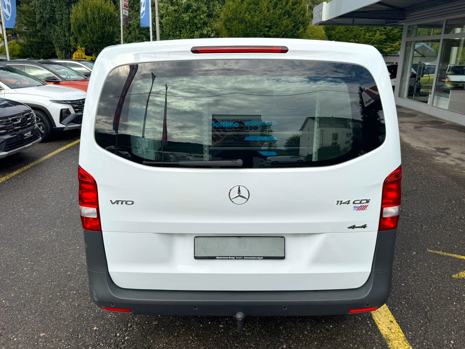 MERCEDES-BENZ Vito 114 CDI Base Extra-Long 9G 4WD-image-15