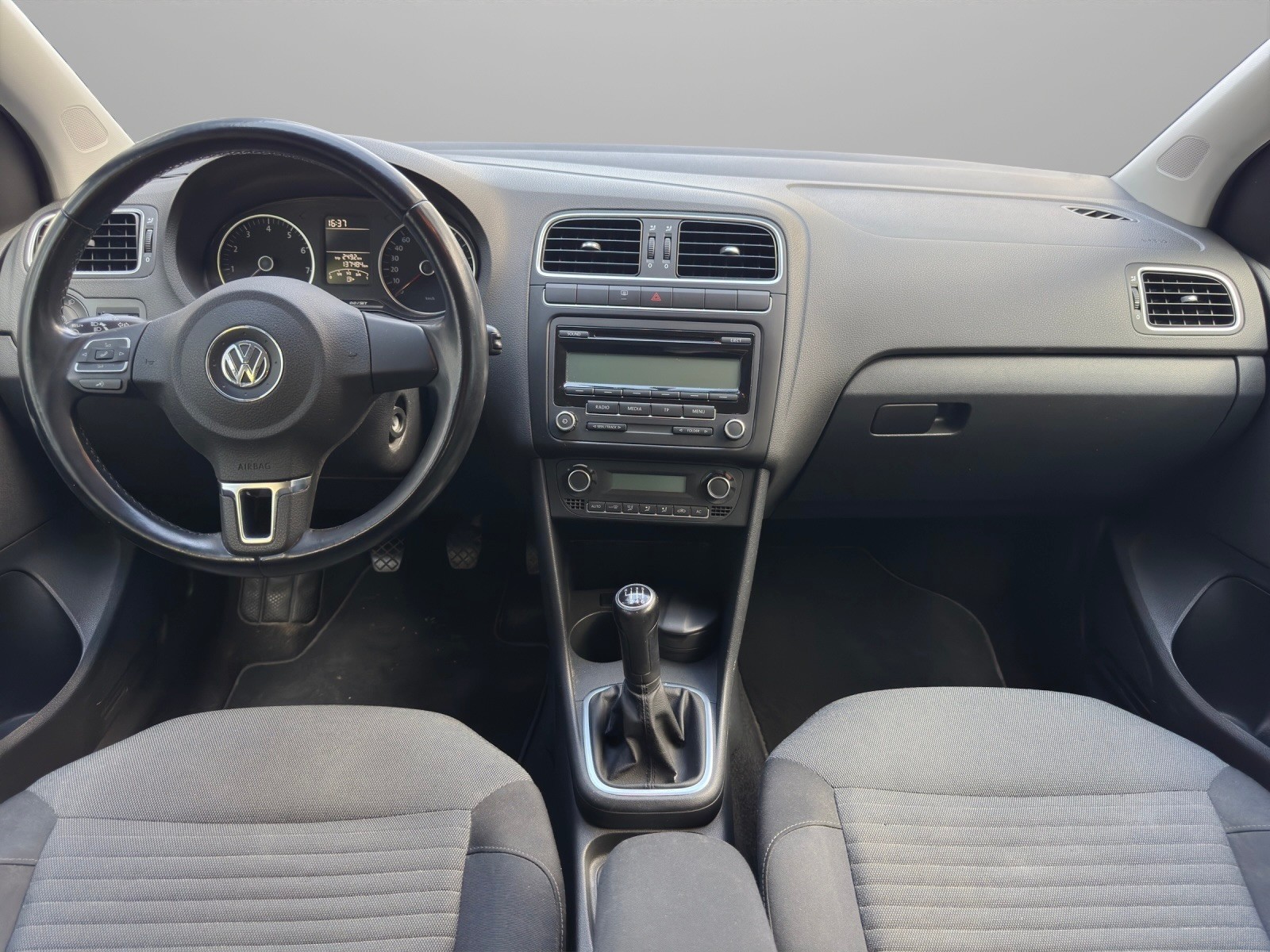 VW Polo 1.2 TSI Comfortline-image-8