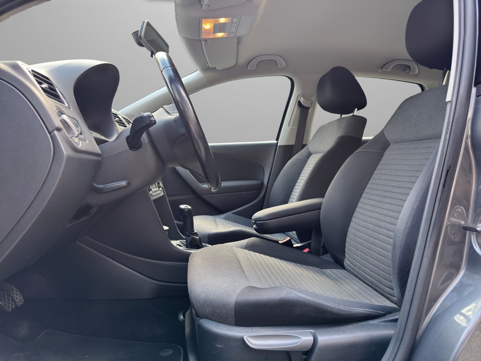 VW Polo 1.2 TSI Comfortline-image-7