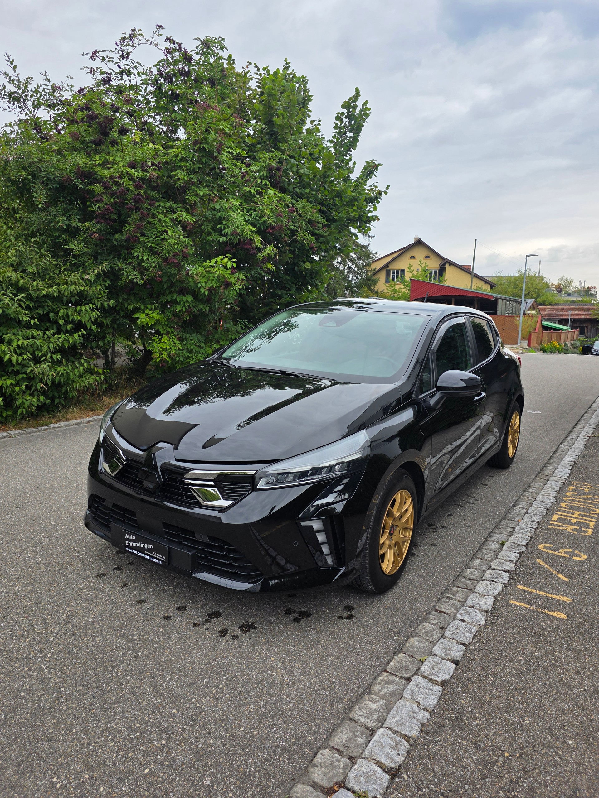 MITSUBISHI COLT 1.6 HEV Invite