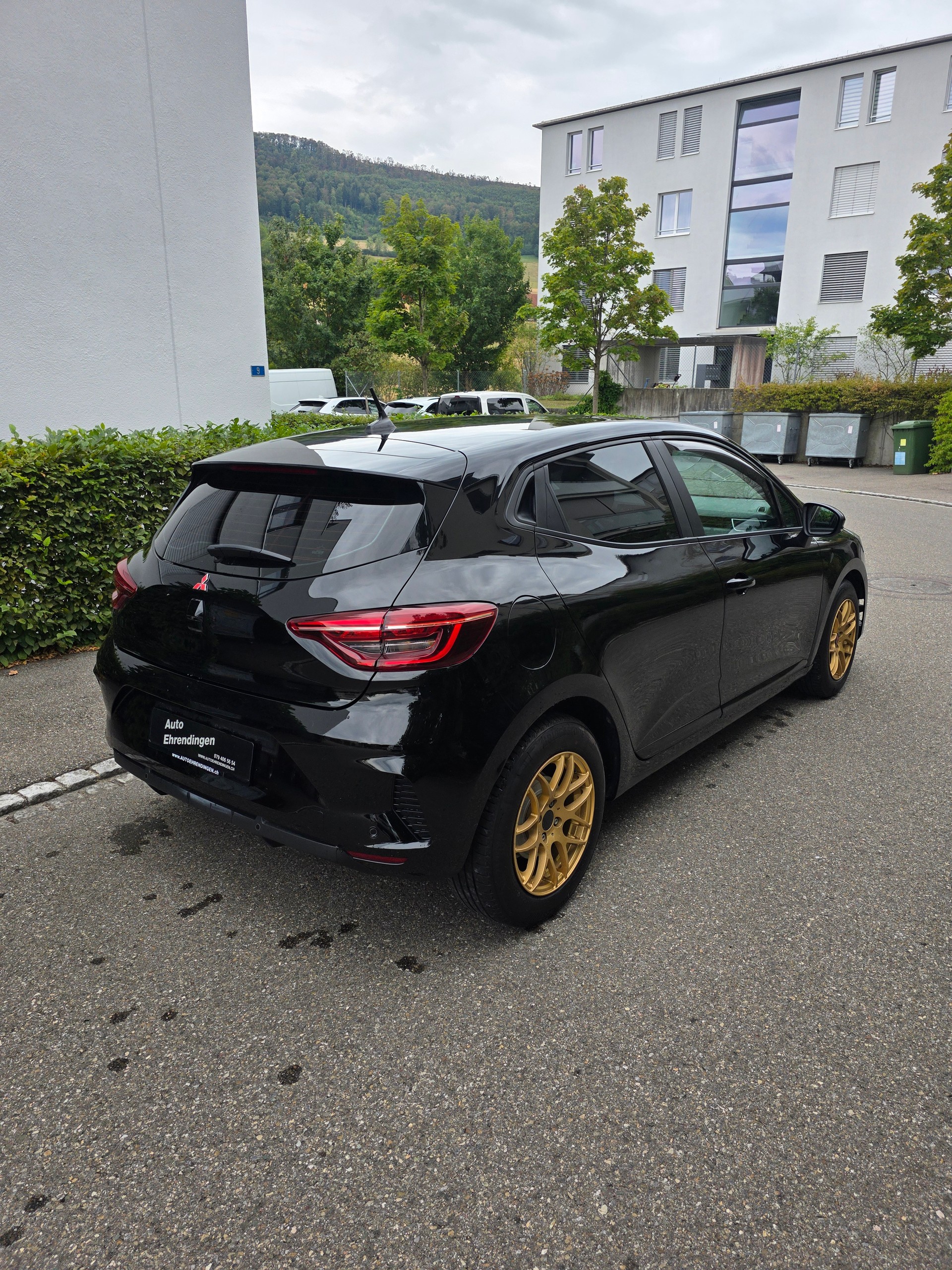 MITSUBISHI COLT 1.6 HEV Invite-image-4