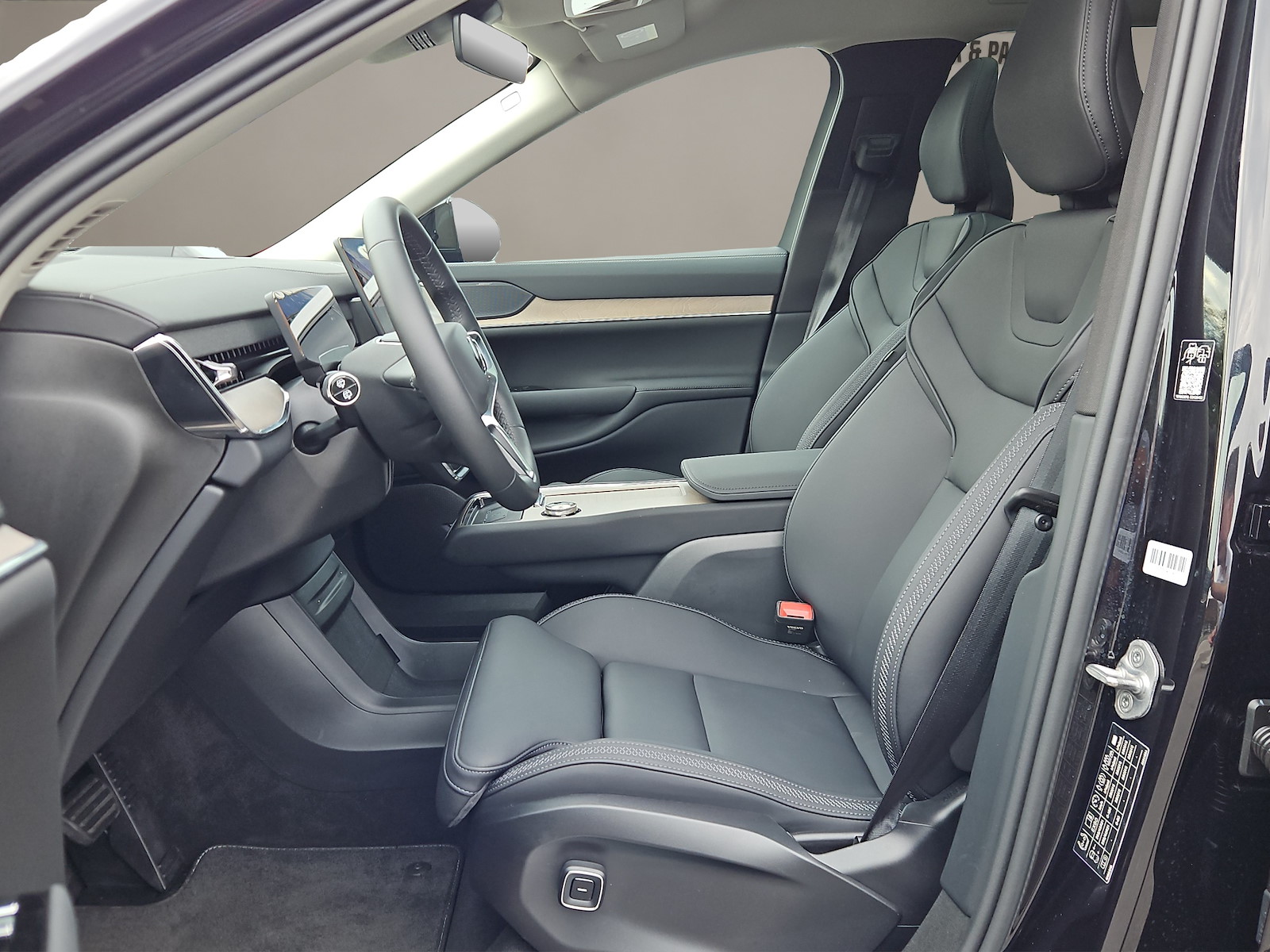 VOLVO EX90 Twin Plus AWD-image-8