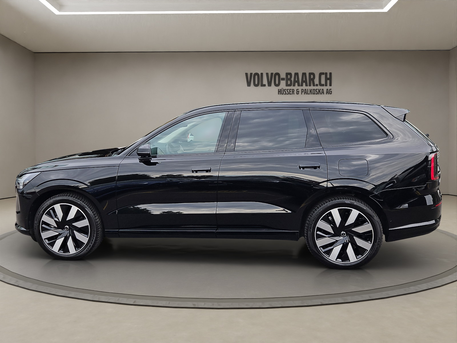 VOLVO EX90 Twin Plus AWD-showroom-element-1