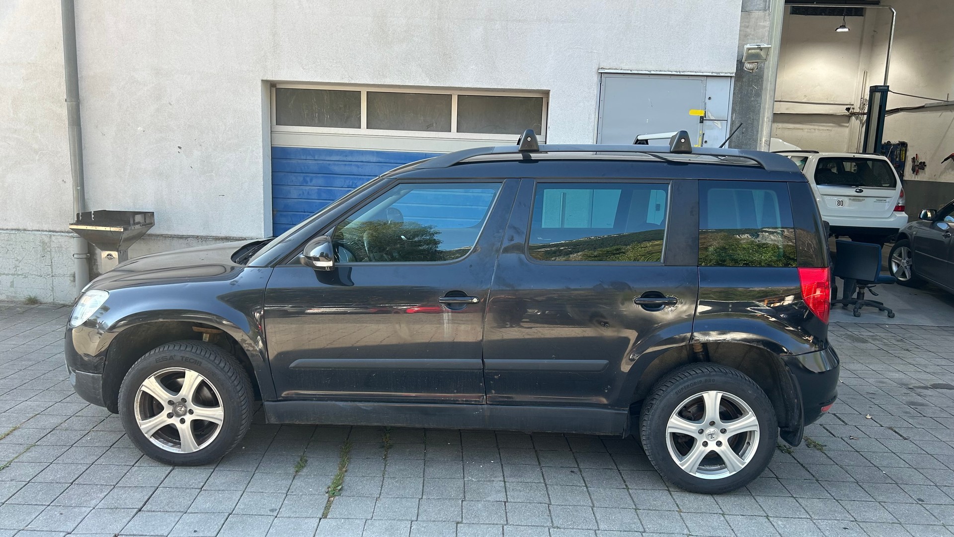SKODA Yeti 2.0 TDI Adventure 4x4 DSG-image-1