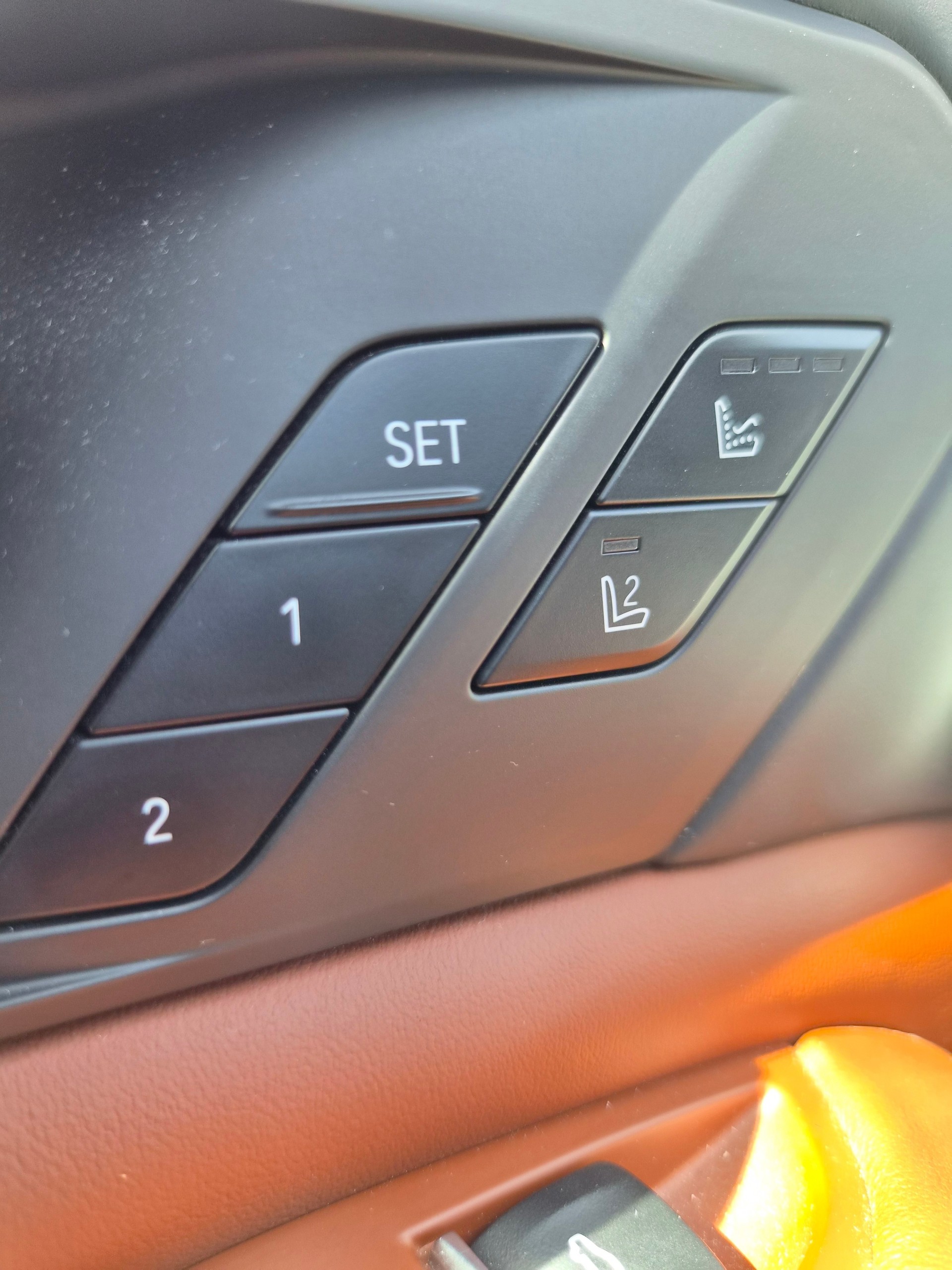BMW X5 xDrive M50i Steptronic-image-25