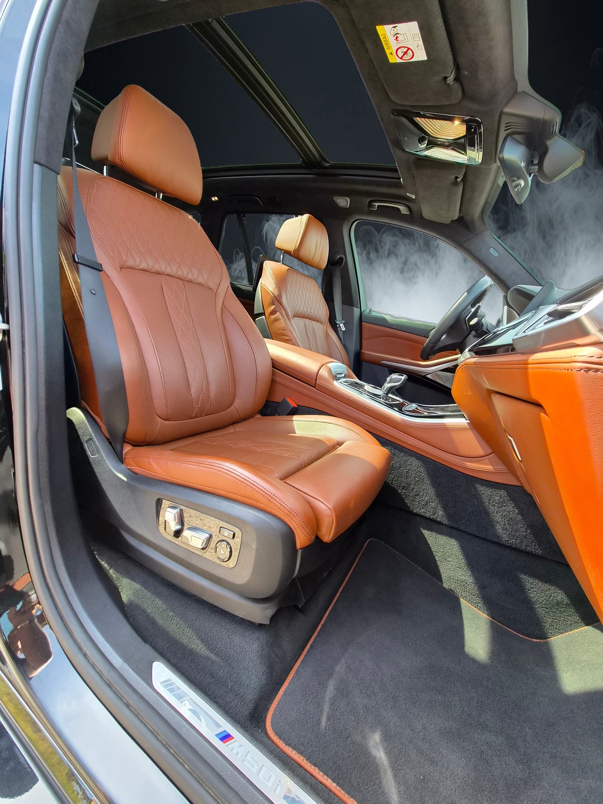 BMW X5 xDrive M50i Steptronic-image-14