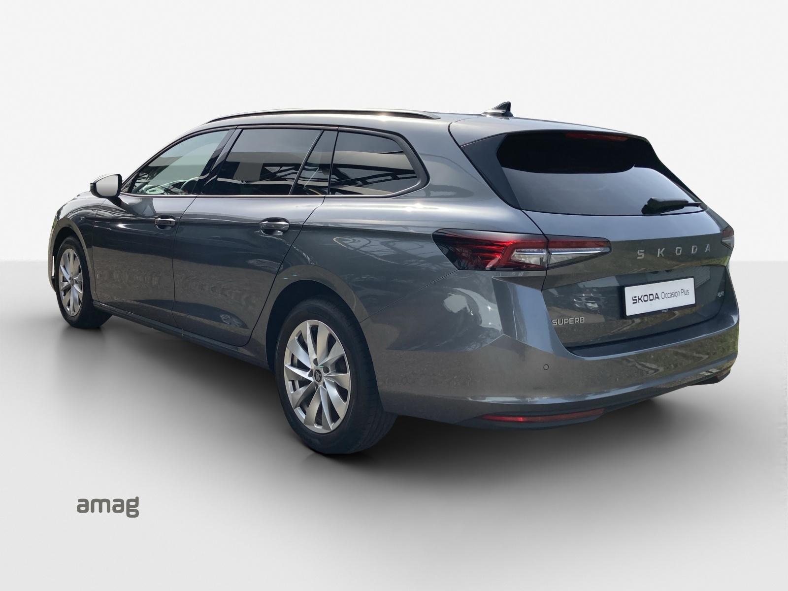 SKODA Superb Combi 2.0 TDi Selection 4x4 DSG-image-2