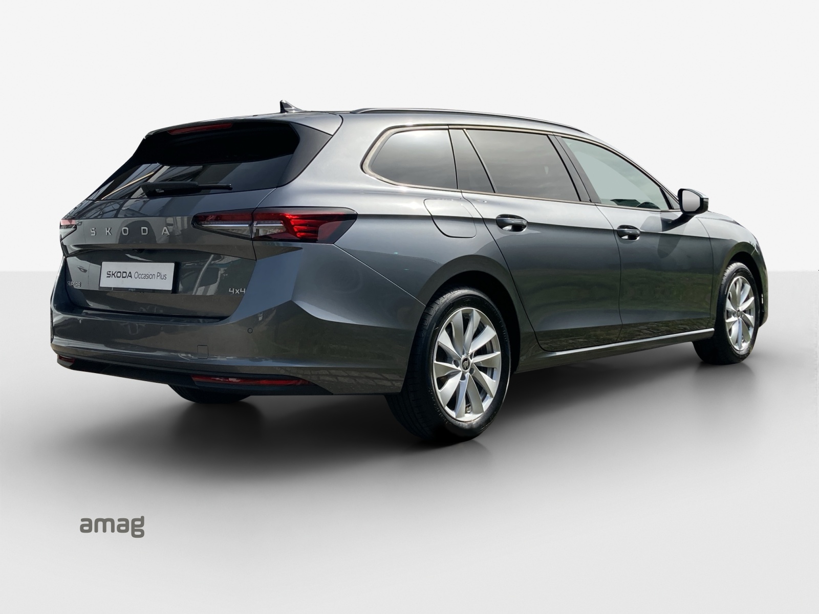 SKODA Superb Combi 2.0 TDi Selection 4x4 DSG-image-4