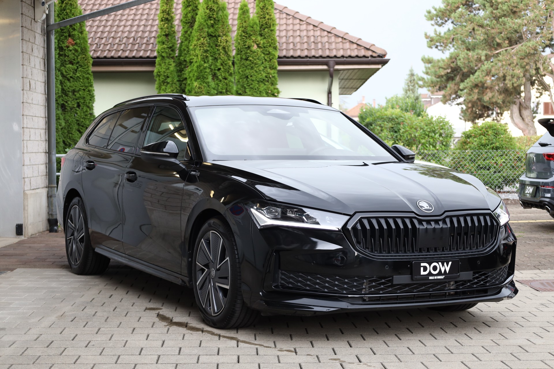 SKODA Superb Combi 2.0 TDi Sportline 4x4 DSG-image-1