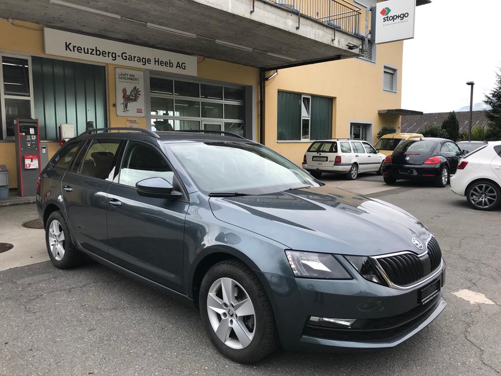 SKODA Octavia Combi 1.5 TSI ACT EVO Style-image-1
