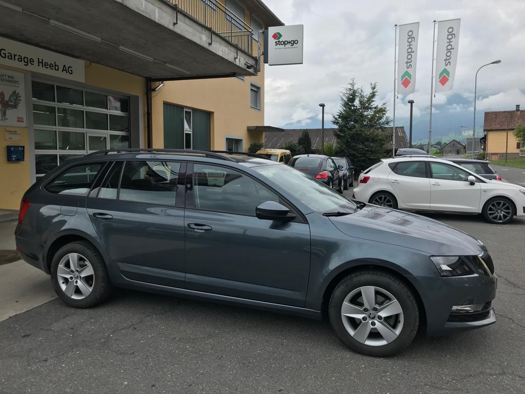 SKODA Octavia Combi 1.5 TSI ACT EVO Style-image-3