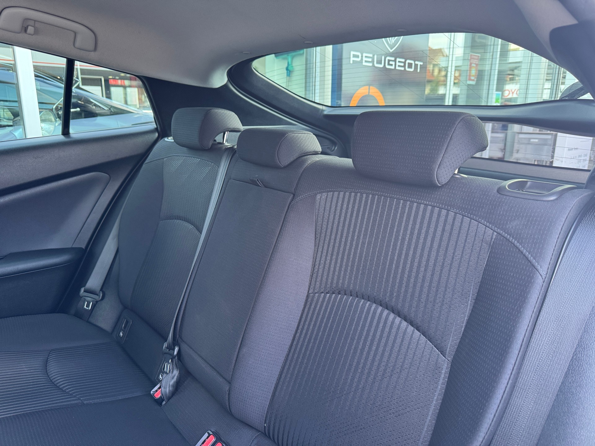 TOYOTA Prius 1.8 VVT-i HSD AWD-i Comfort-image-10