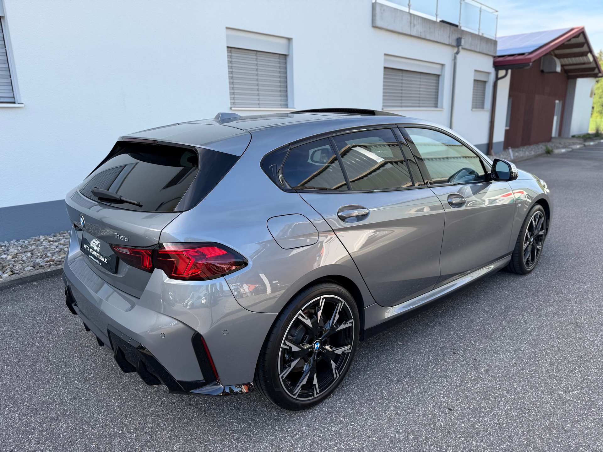 BMW 118d Steptronic M Sport Pro-image-5