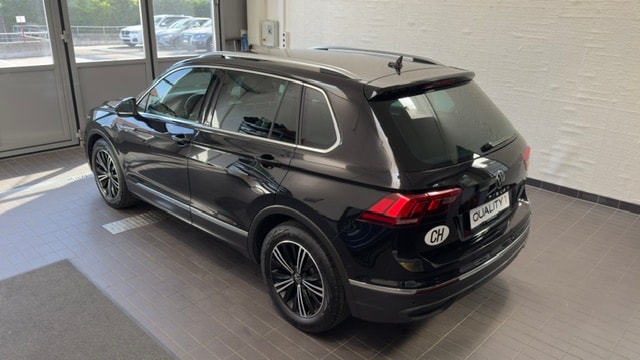 VW Tiguan 2.0TSI Life 4Motion DSG-image-1
