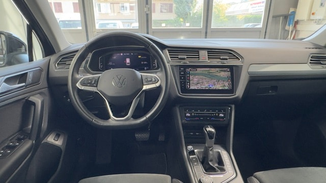 VW Tiguan 2.0TSI Life 4Motion DSG-image-6