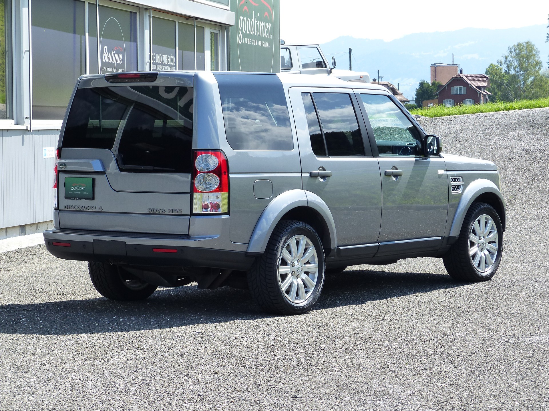 LAND ROVER 3.0 SDV6 256 HSE-image-1
