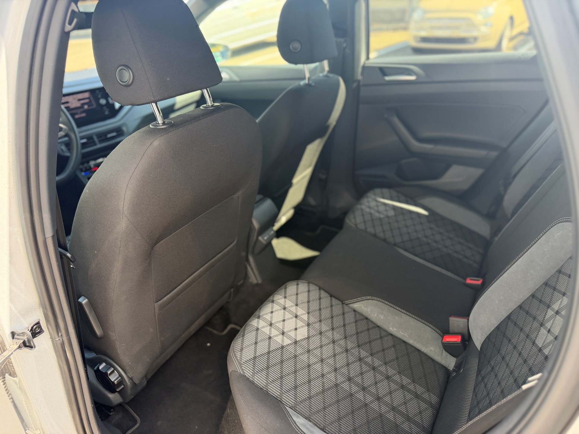 VW Polo 1.0 TSI R-Line DSG-image-11