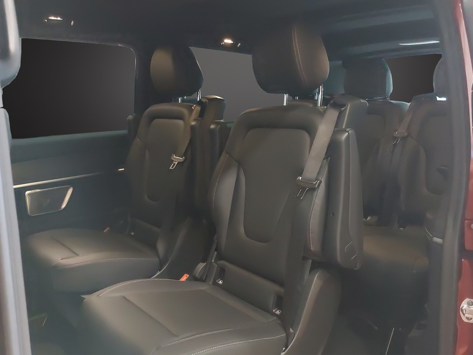 MERCEDES-BENZ V 300 d lang 4Matic Swiss Edition 9G-Tronic-image-6