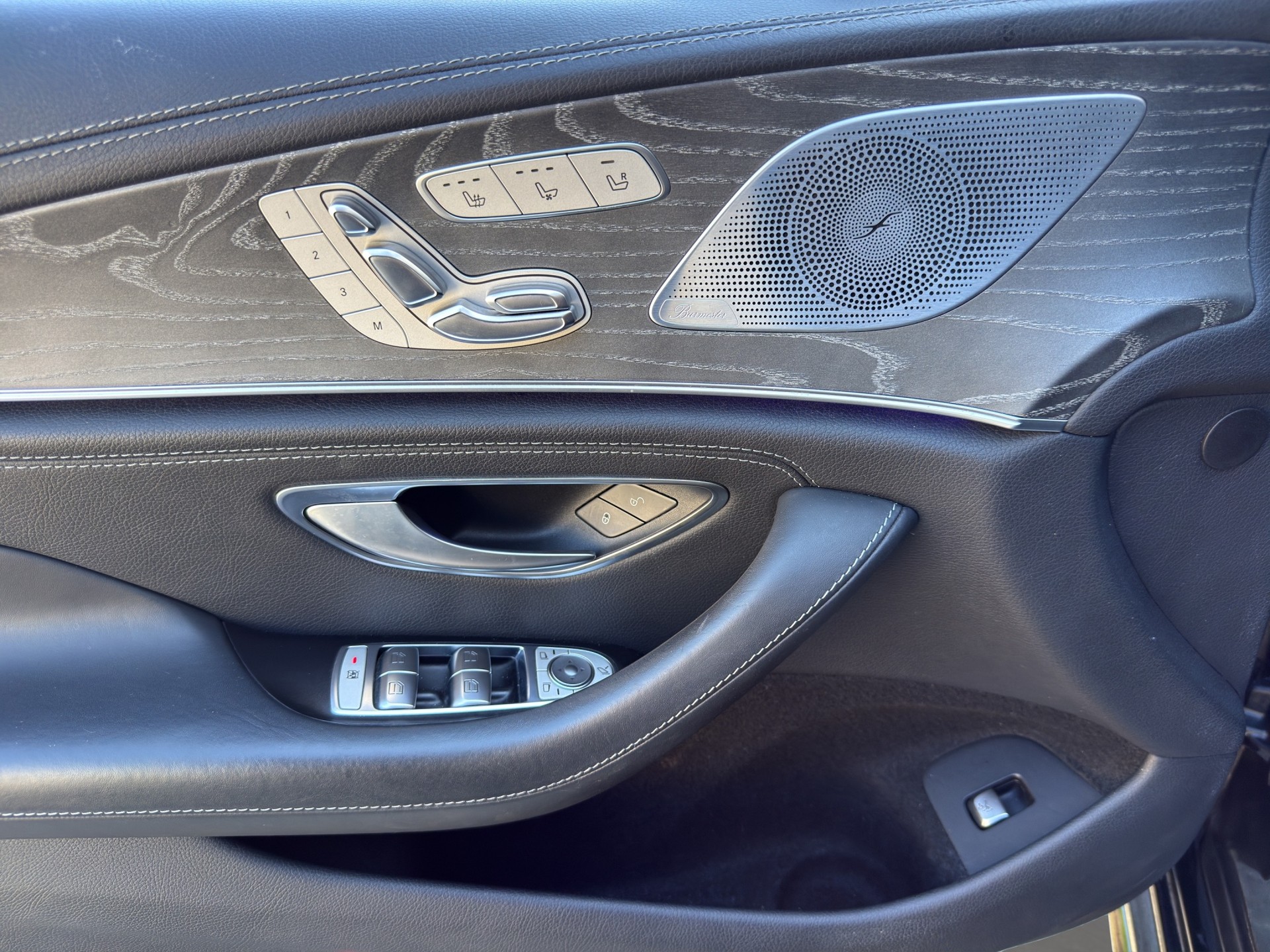 MERCEDES-BENZ CLS 450 4Matic AMG Line 9G-Tronic-image-6