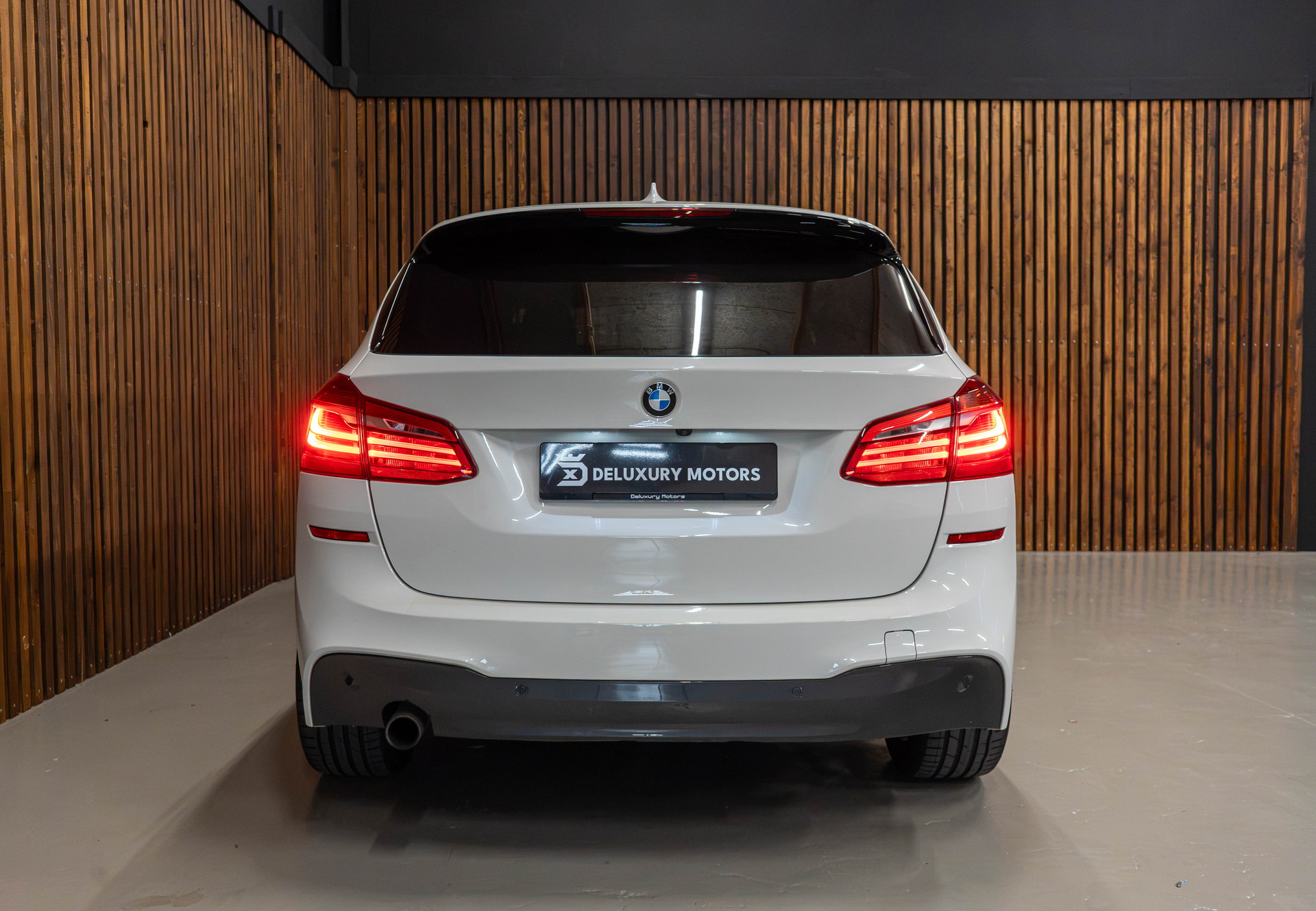 BMW 225xe Active Tourer-image-3