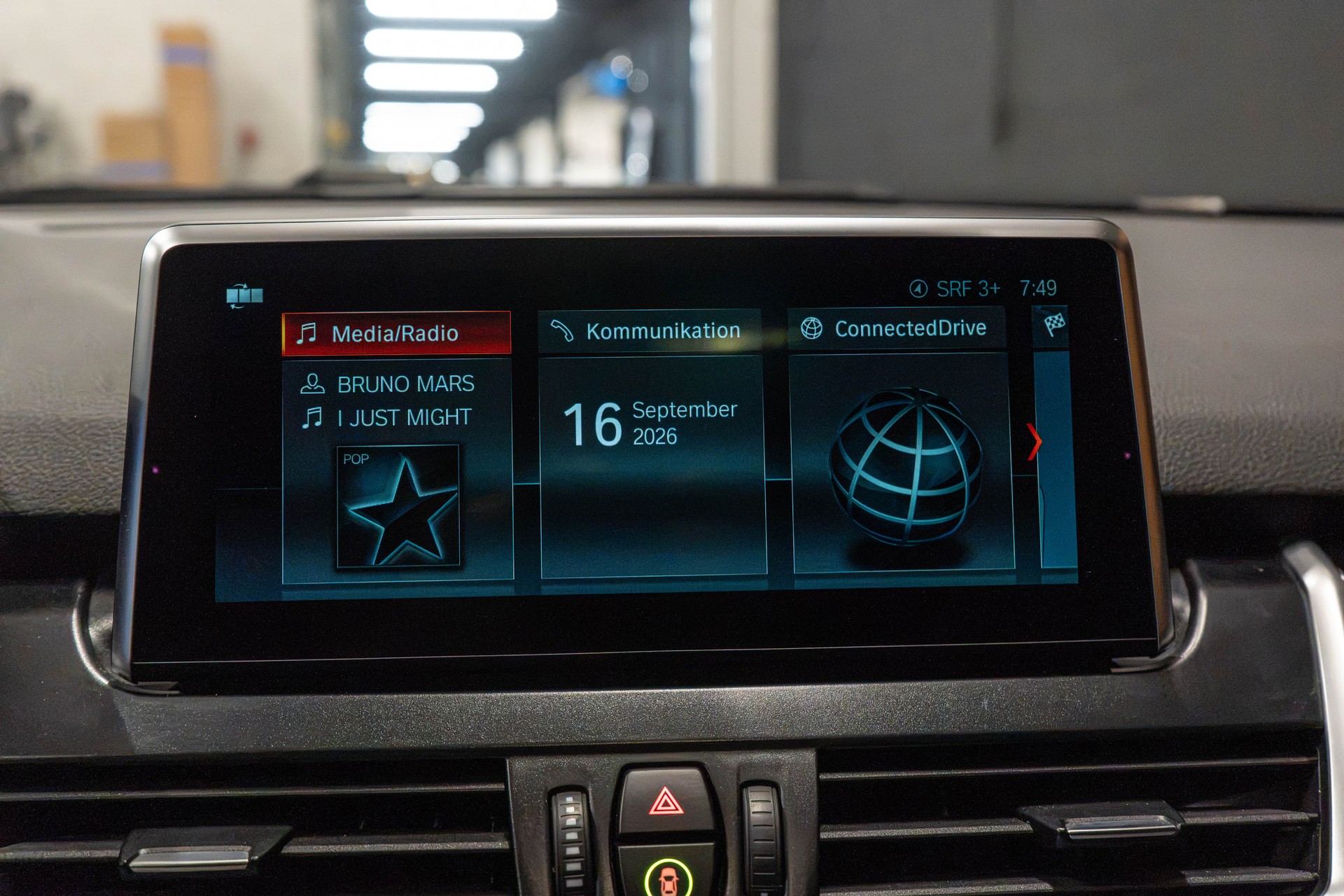 BMW 225xe Active Tourer-image-23