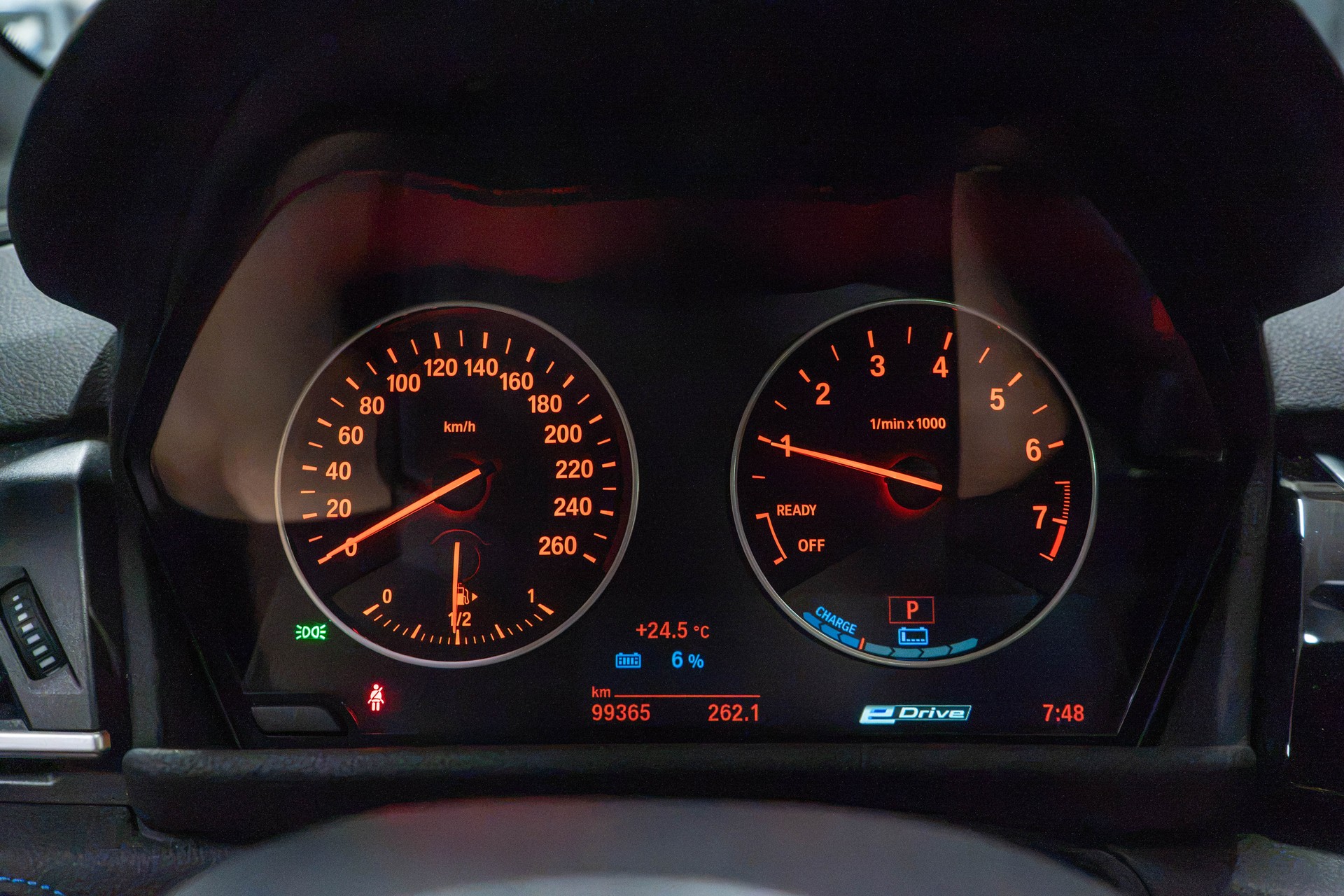 BMW 225xe Active Tourer-image-18