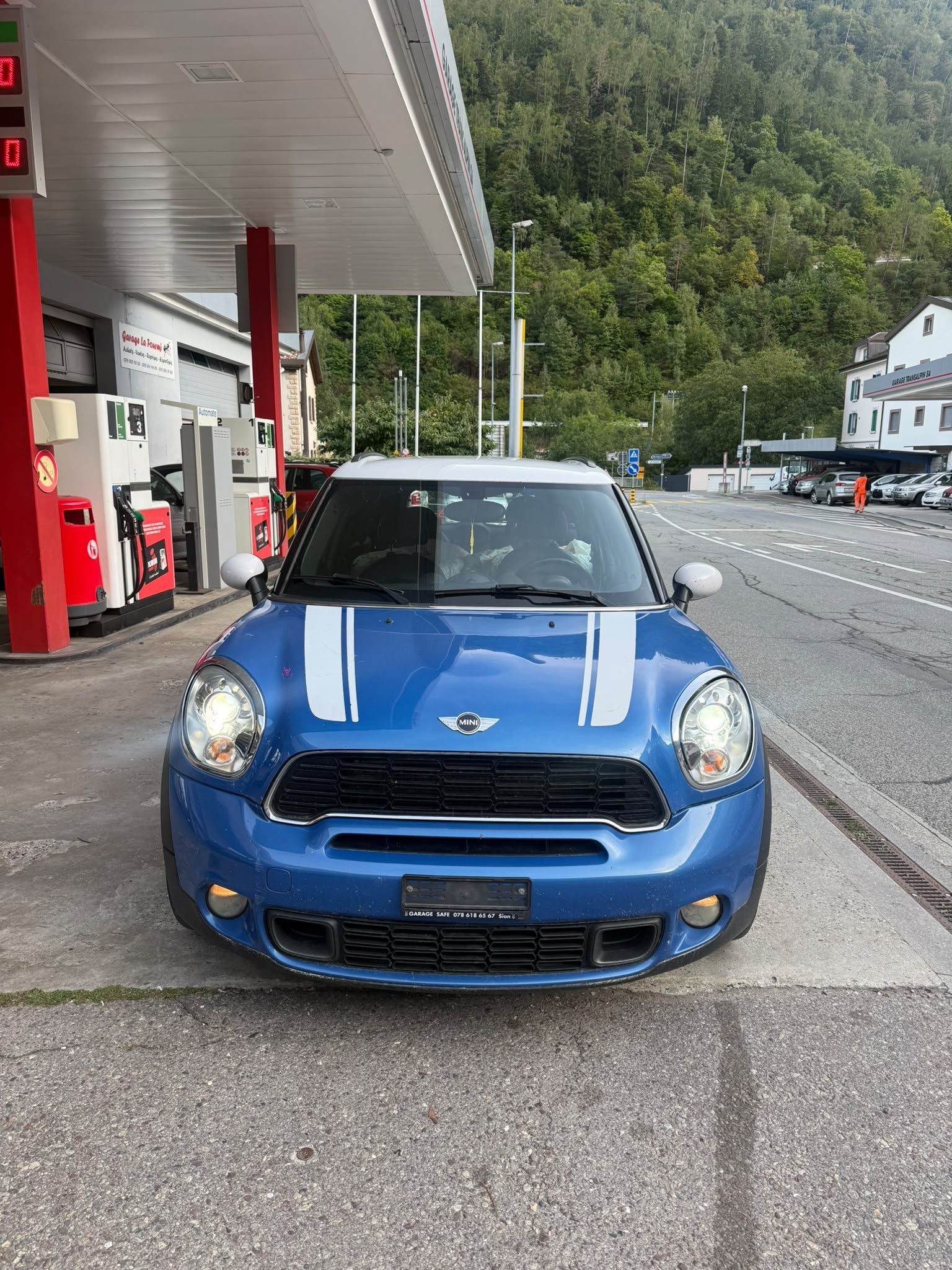MINI Countryman Cooper SD ALL4 Steptronic-image-2