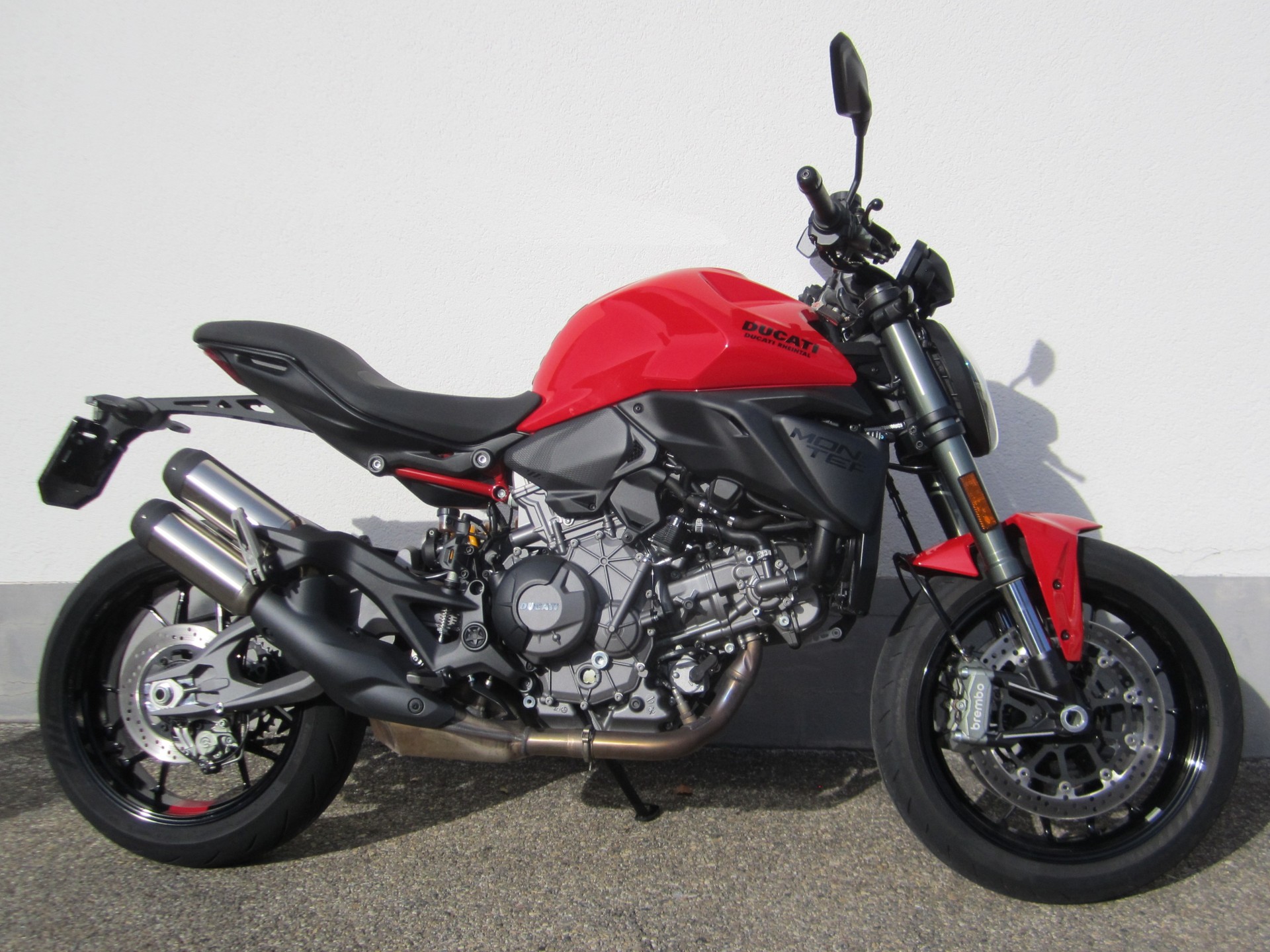 DUCATI MONSTER 890