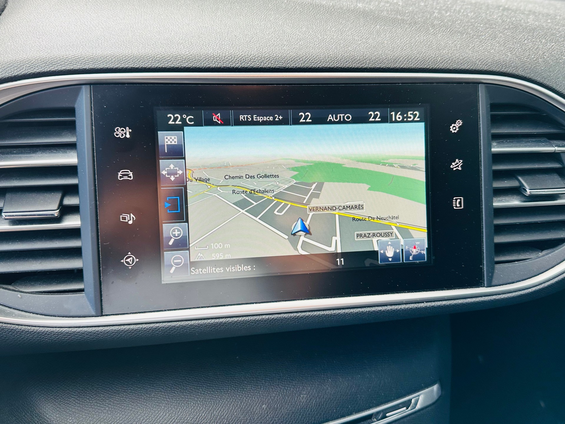 PEUGEOT 308 SW 1.2 THP Style-image-8