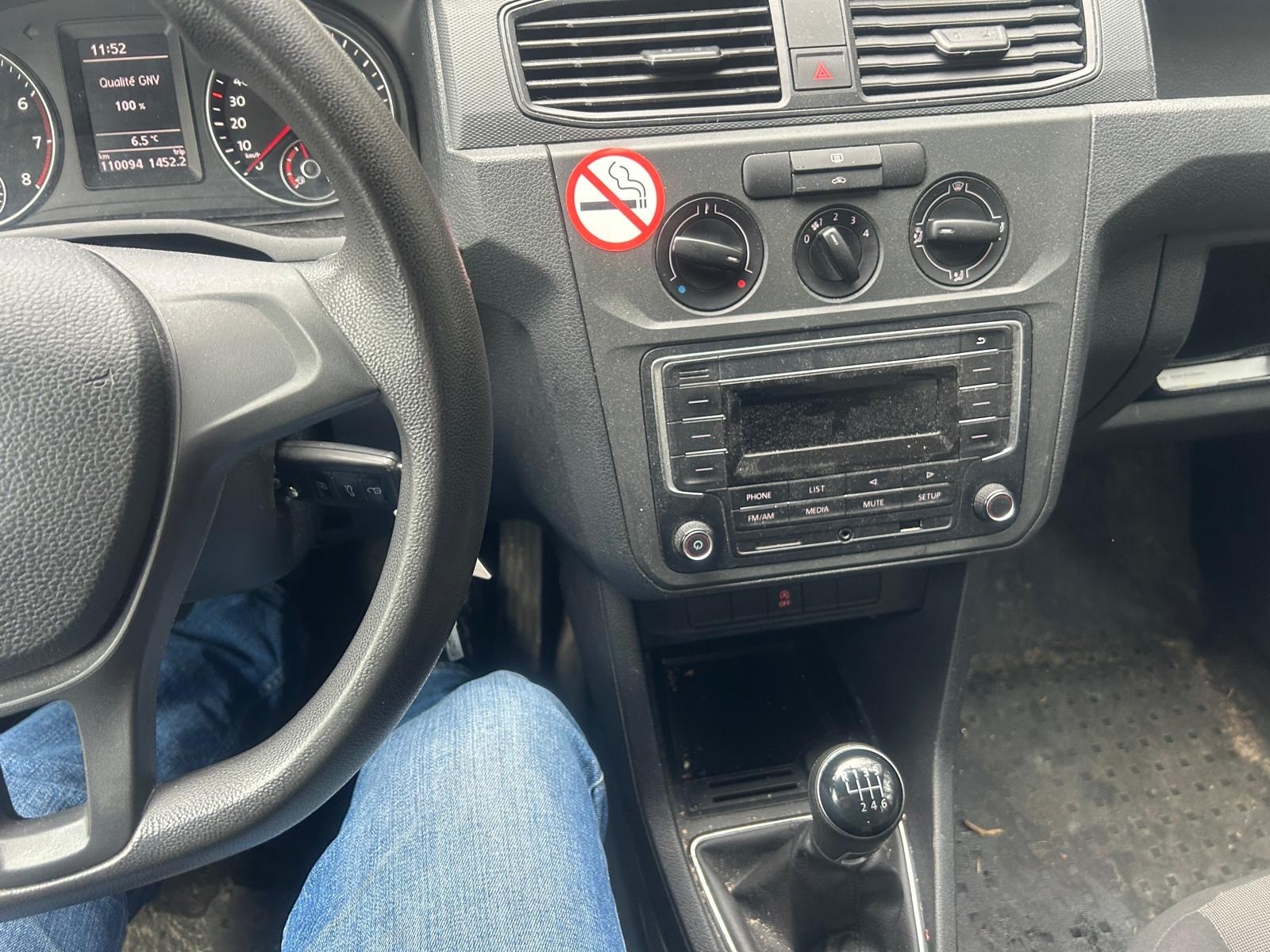 VW Caddy Maxi 1.4TGI BlueMotion Technology-image-4