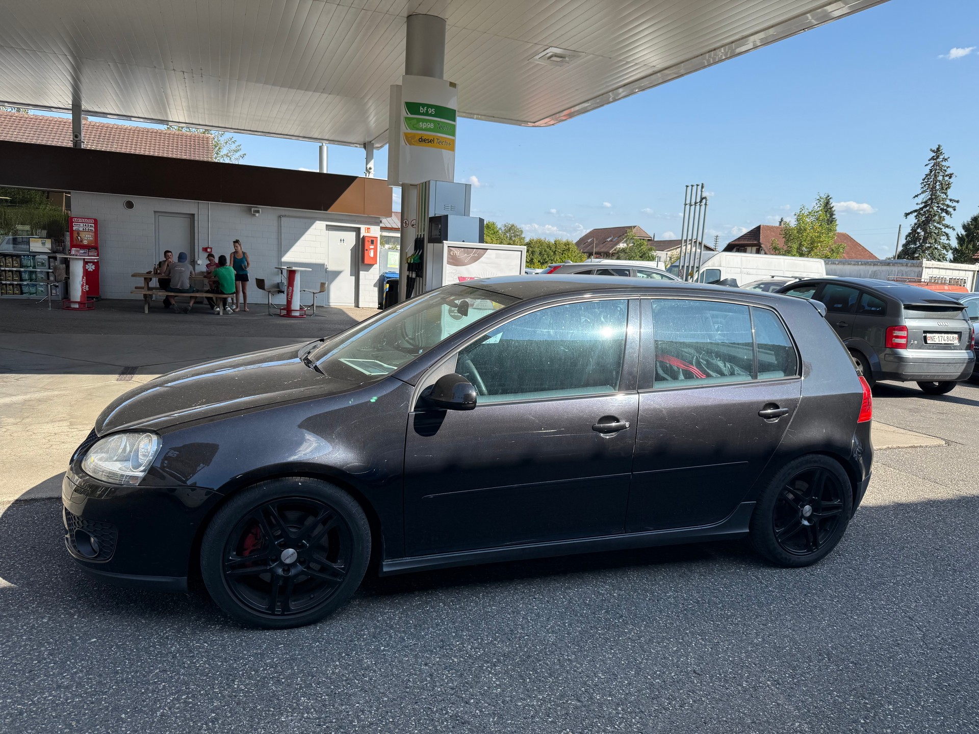 VW Golf 2.0 TFSI GTI-image-1
